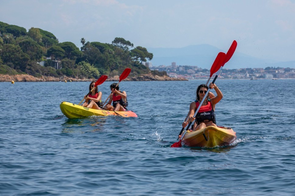 location d'un kayak double - cannes - mourre rouge
				à CANNES
