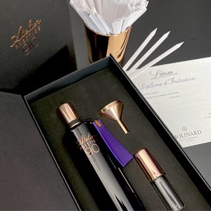 molinard - atelier prestige 90ml dans un coffret avec entonnoir et vapo sac de 10ml - 2h 
				à Grasse - Département: (Alpes Maritimes) (112551)